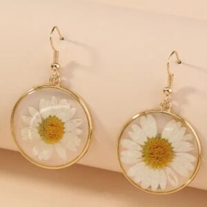 3/$25-Super pretty and light weight